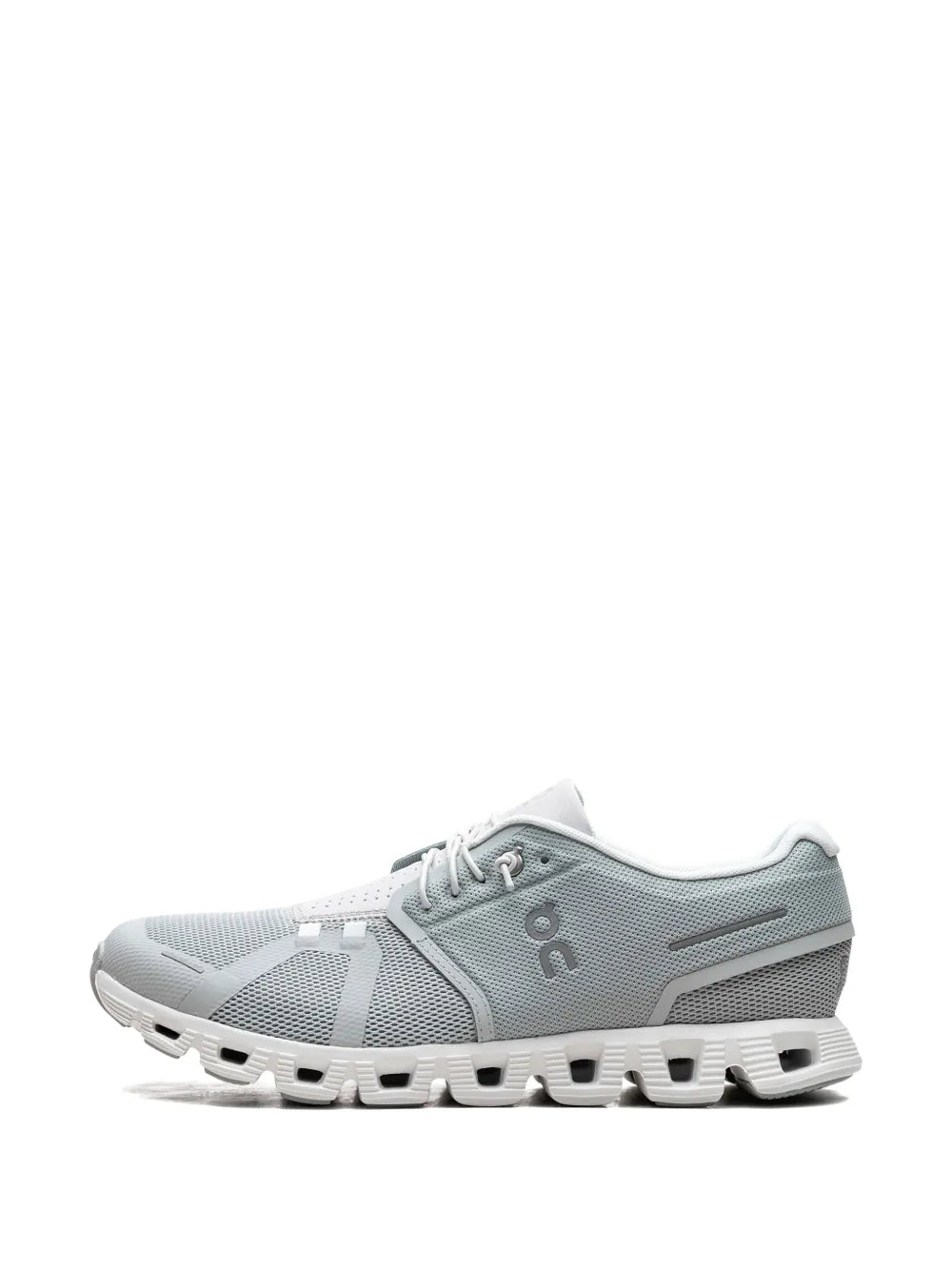 On Running Cloud 5 Low-Top Sneakers