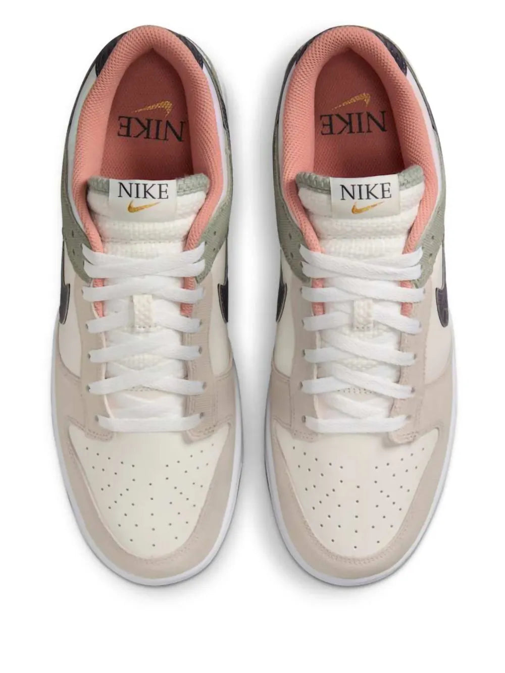 Dunk Low Nola Sneakers
