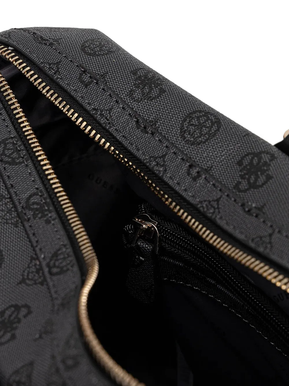 GUESS USAmonogram-embossed duffle bag