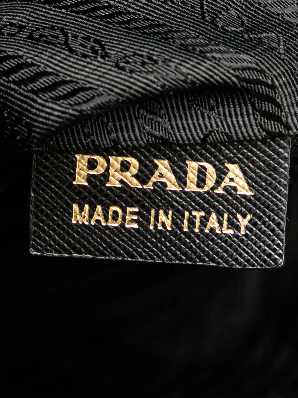 Pre-OwnedPrada Pre-Owned2013-2025 Saffiano Trimmed Tessuto Snap crossbody bag