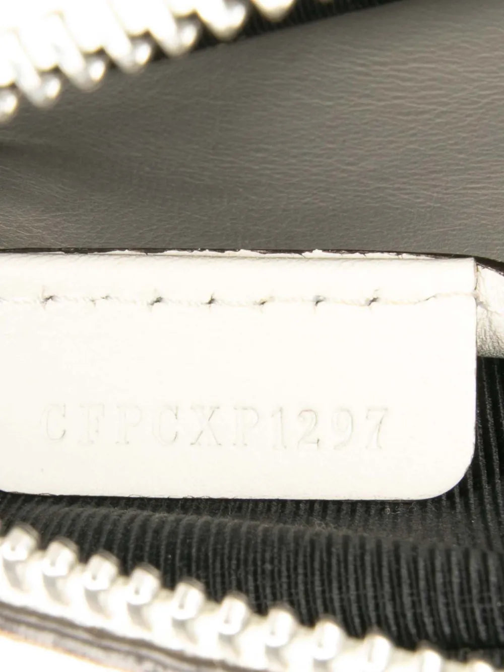 Pre-OwnedBurberry Pre-Owned2018-2025 Haymarket Check Canvas 1983 Link crossbody bag