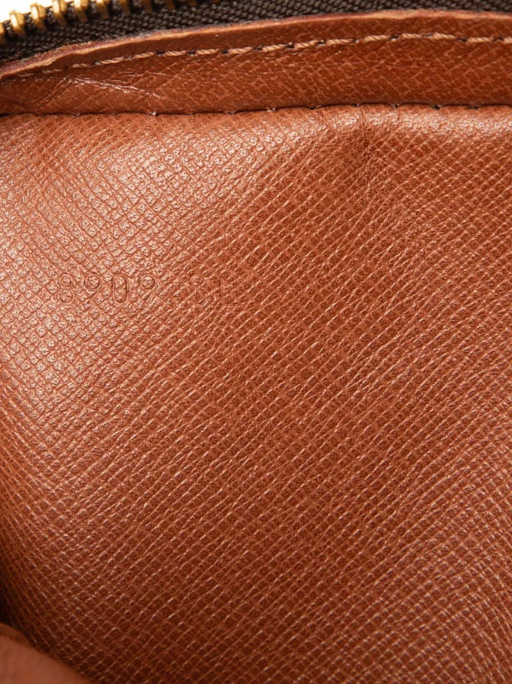 Pre-OwnedLouis Vuitton Pre-Owned1999 Monogram Mini Danube crossbody bag