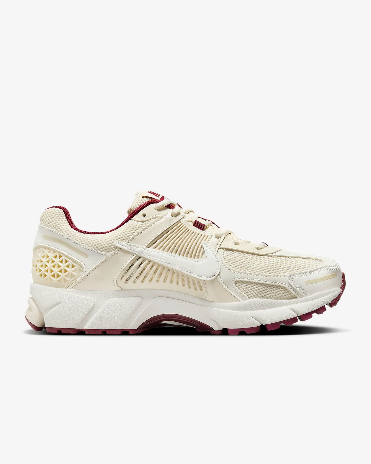 Air Zoom Vomero 5 Shoes