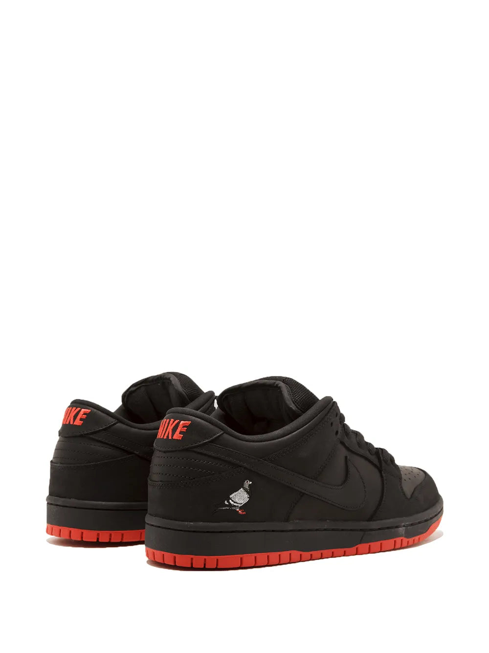 Nike Sb Dunk Low Trd Qs Black Pigeon Sneakers