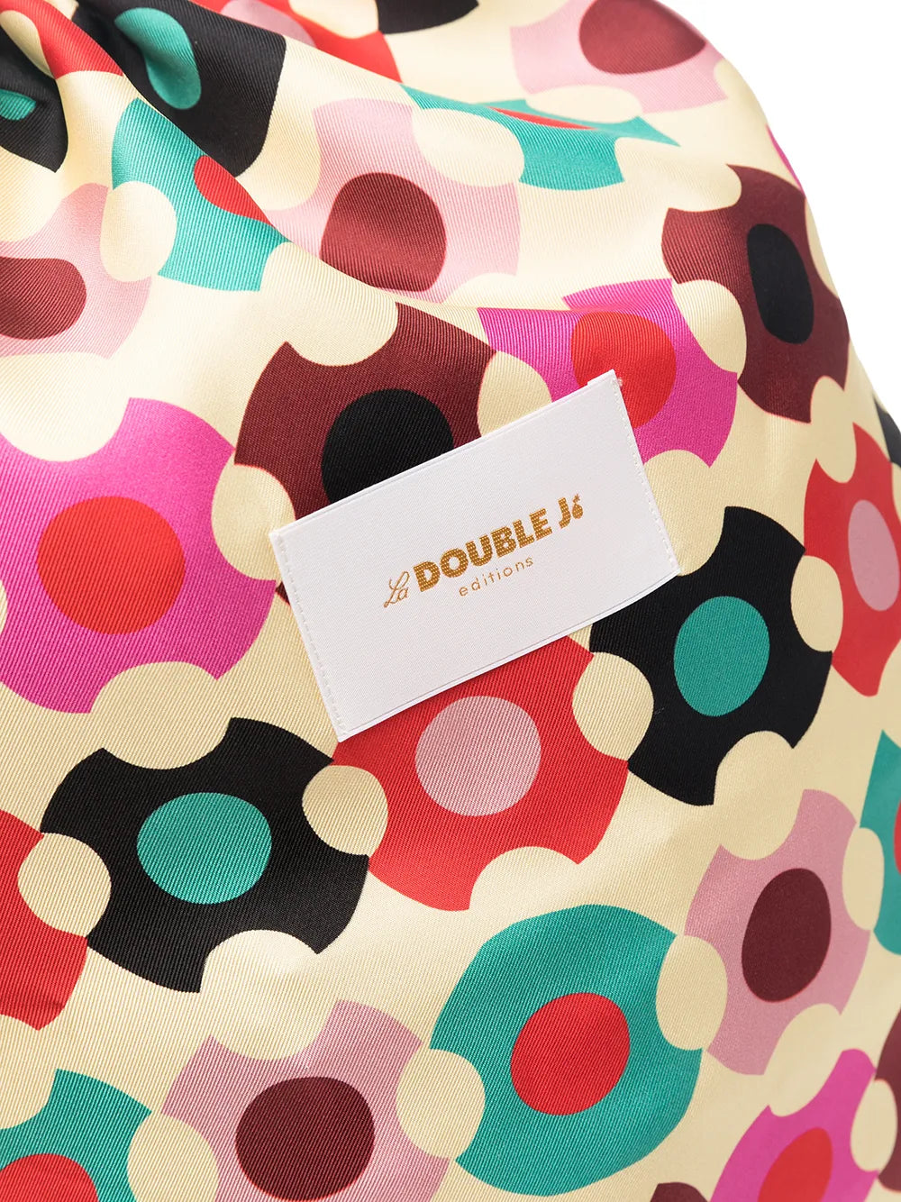 La DoubleJgeometric logo silk bucket bag