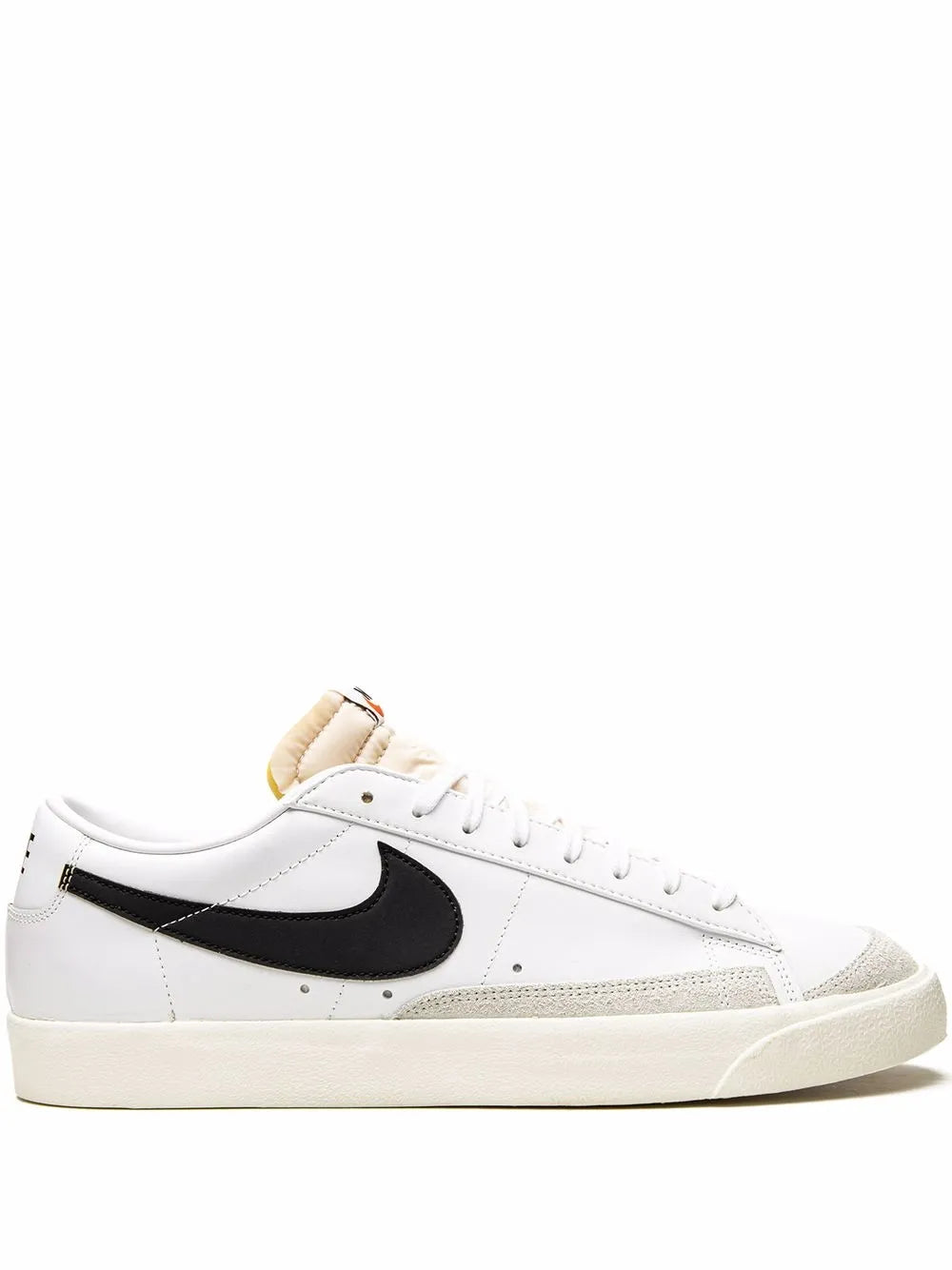 Blazer Low 77 Vintage White/Black Sneakers