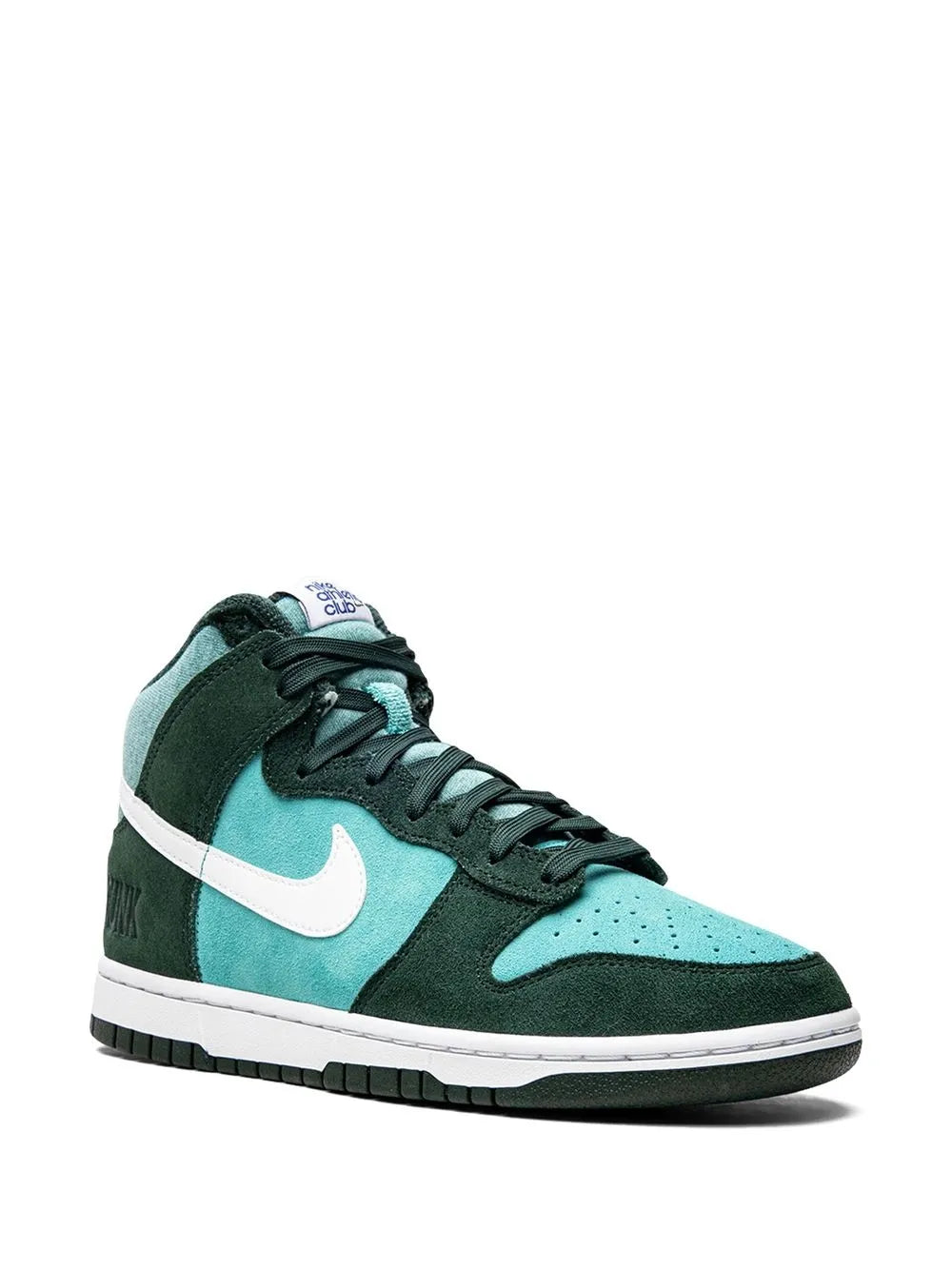 Nike Dunk Hi Retro Se
