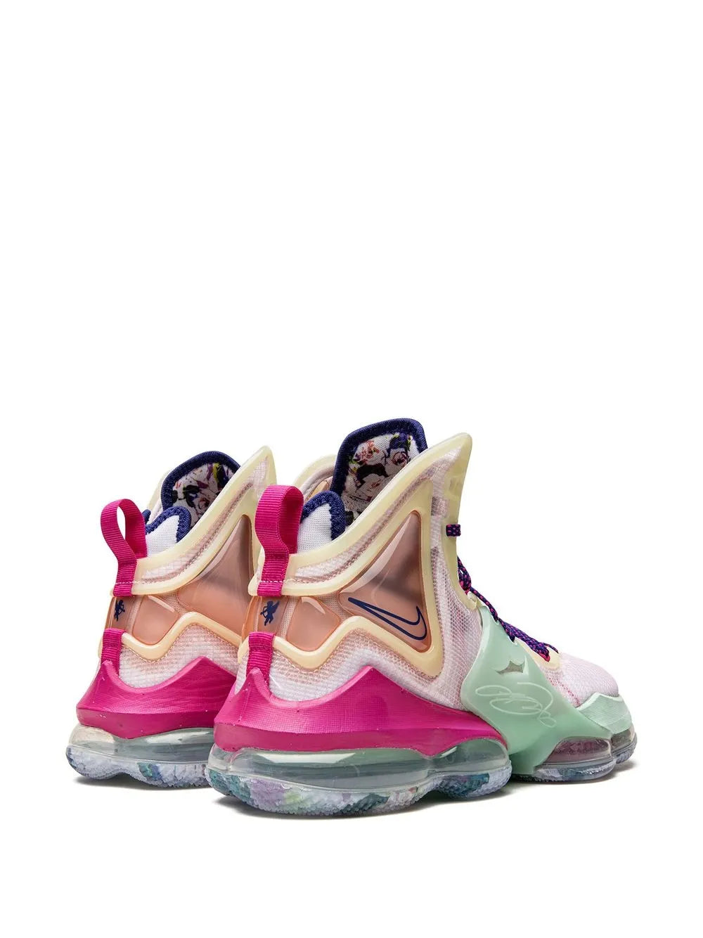 Nike Lebron 19