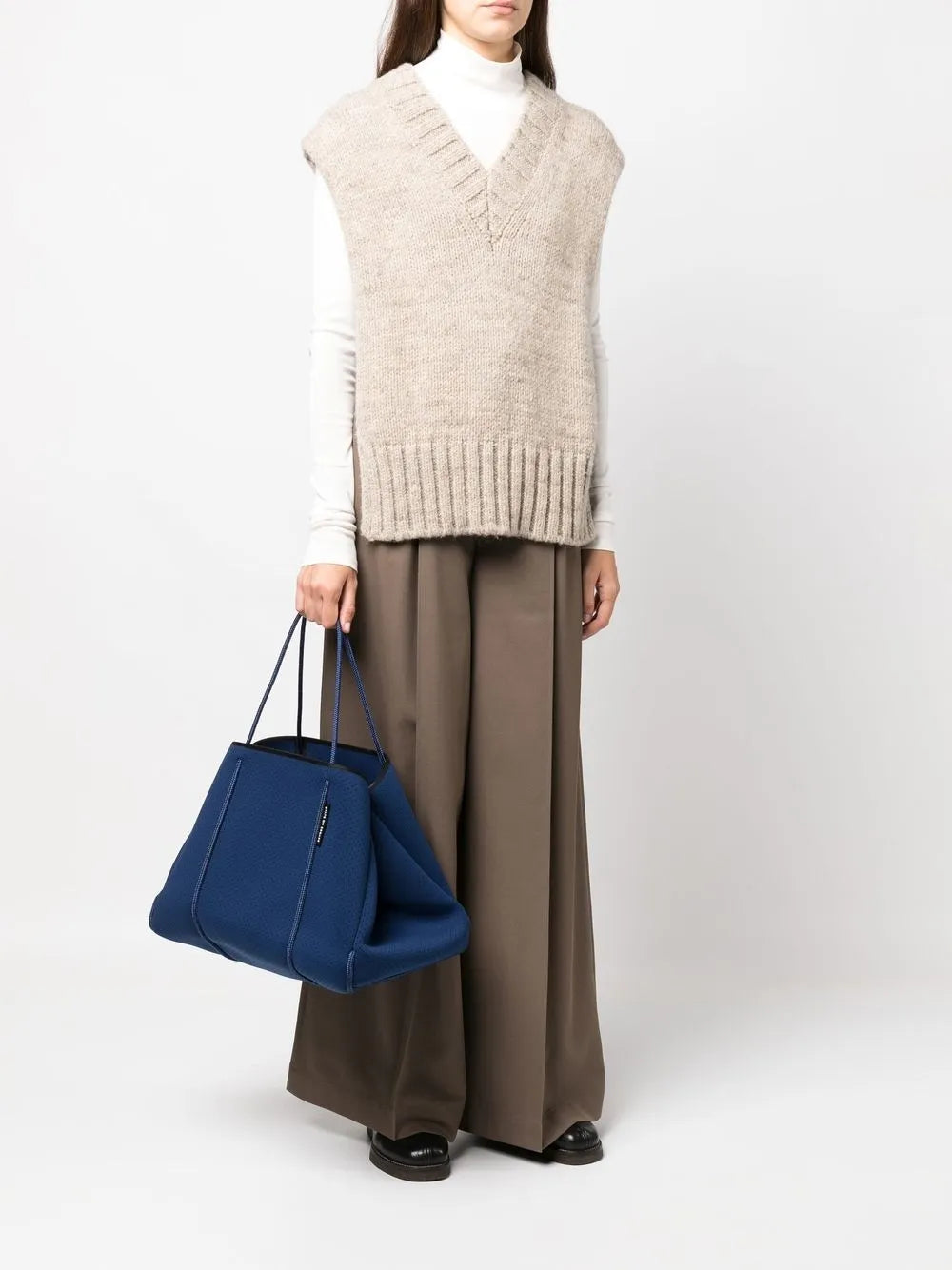 STATE OF ESCAPEEscape perforated tote