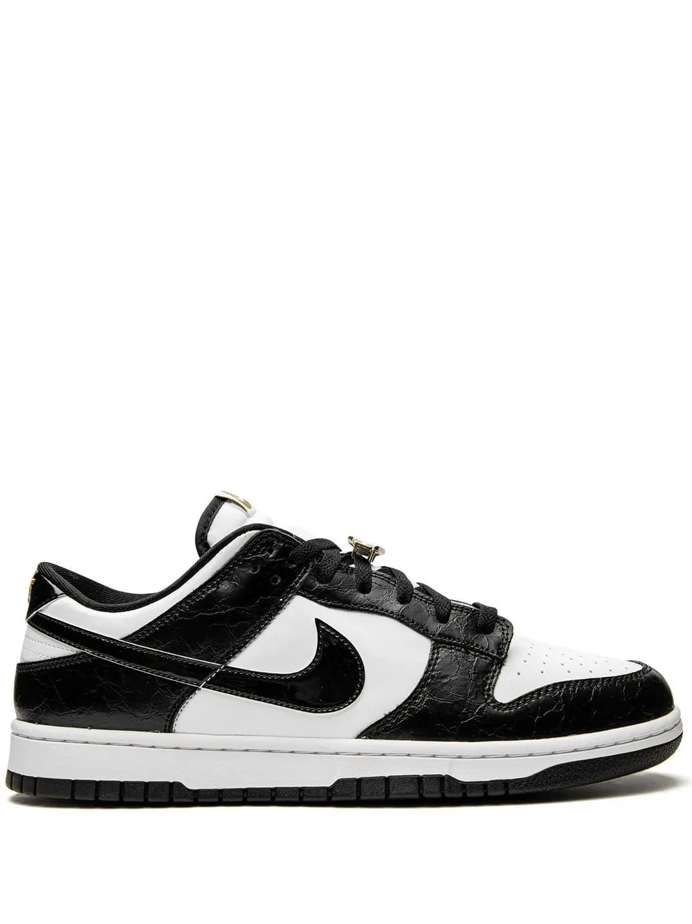 Dunk Low World Cham - Black White Sneakers