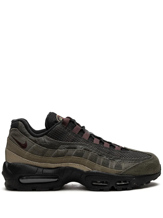 Air Max 95 Black Earth Sneakers