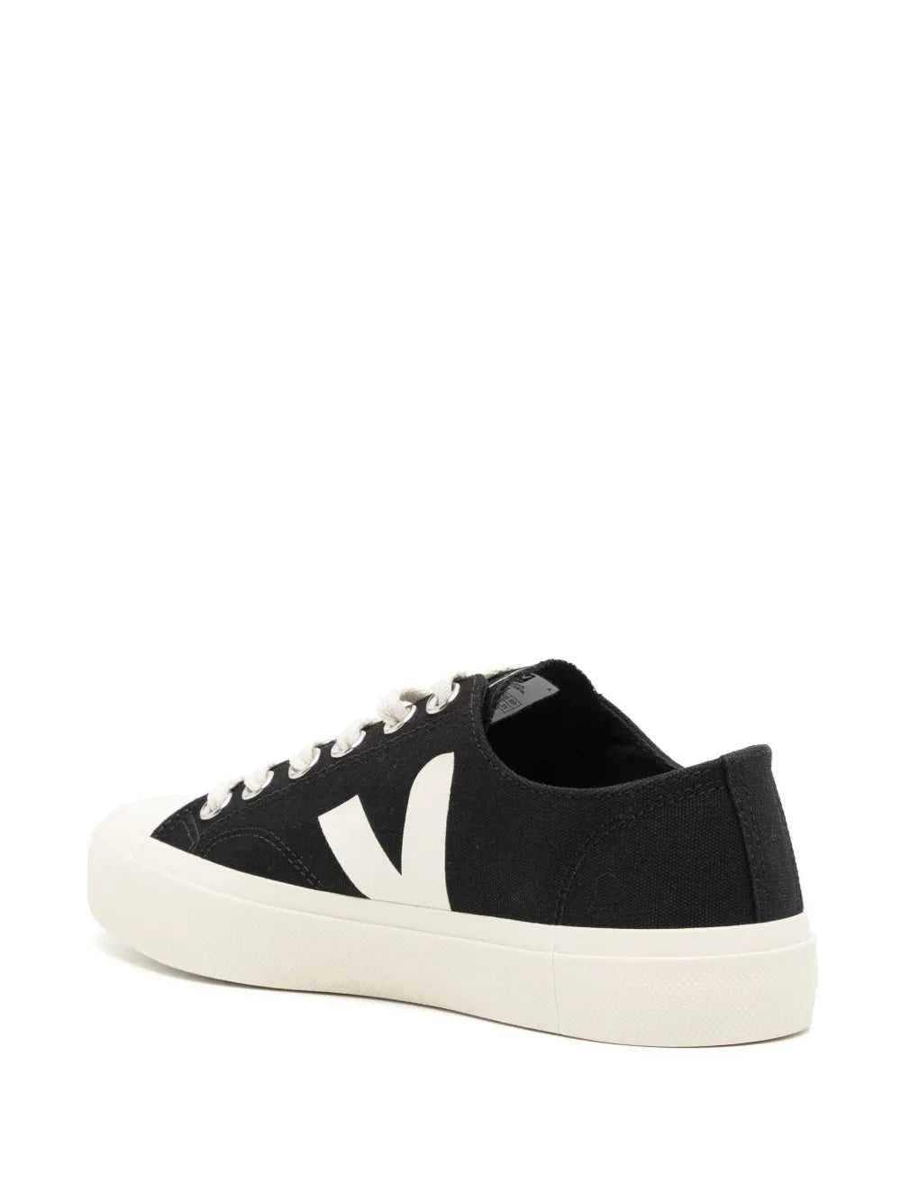 VEJA Wata Ii Pierre Canvas