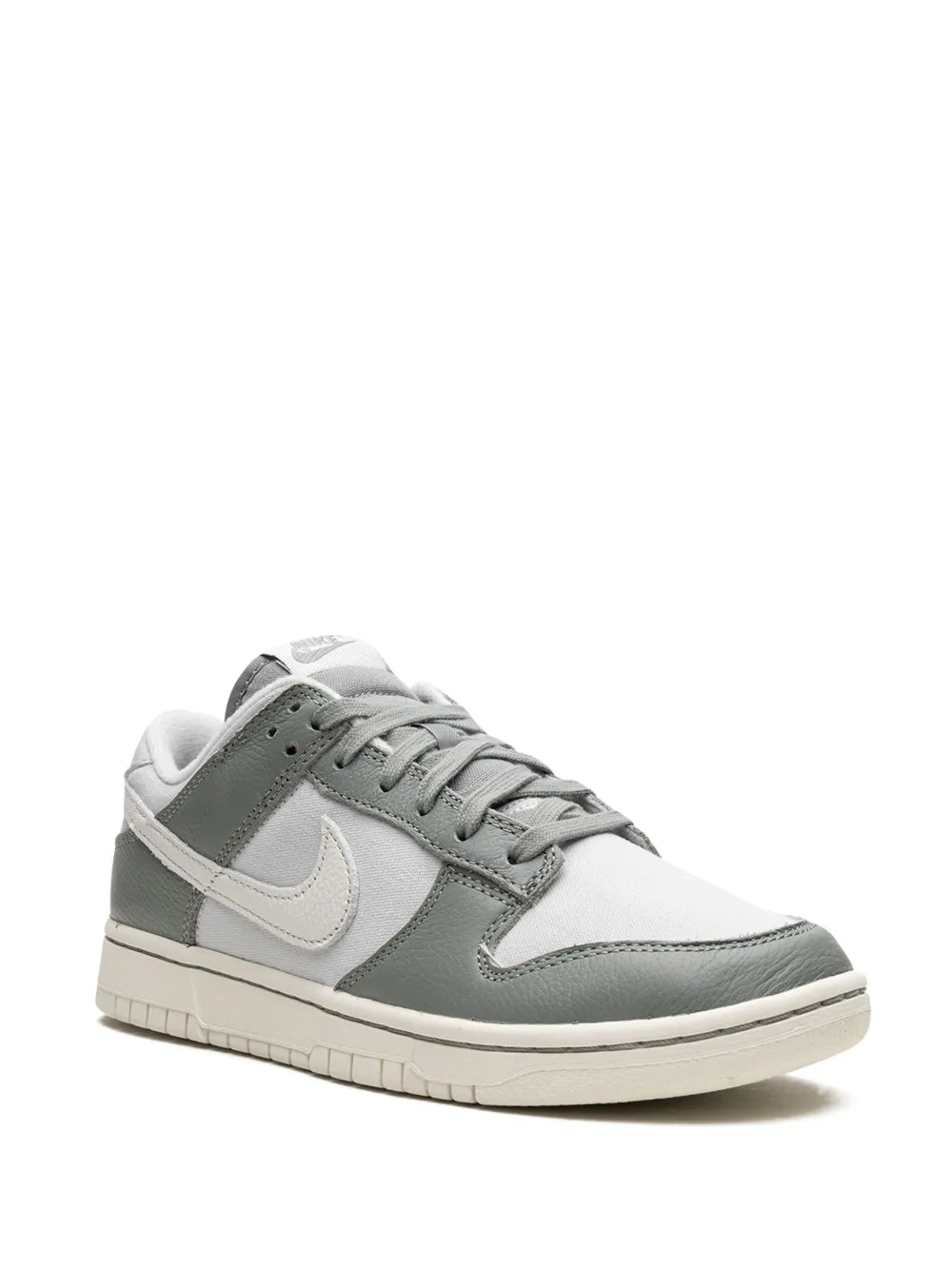 Dunk Low Retro Prm Mica Green Sneakers