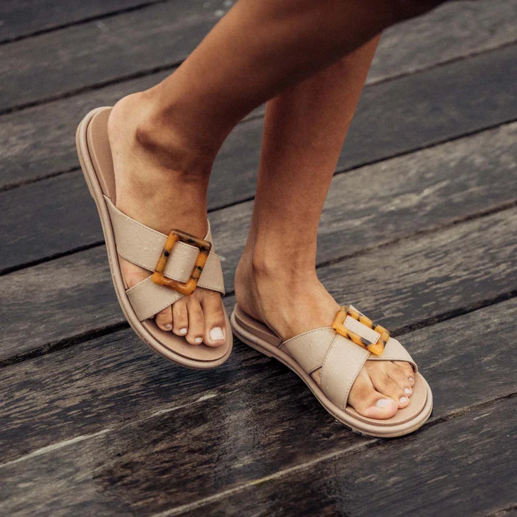 Women's La'i Slide