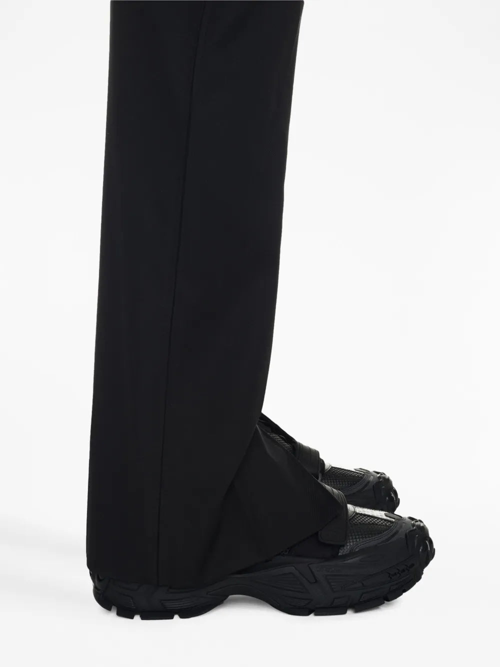 Off-White Glove Panelled Chunky Sneakers