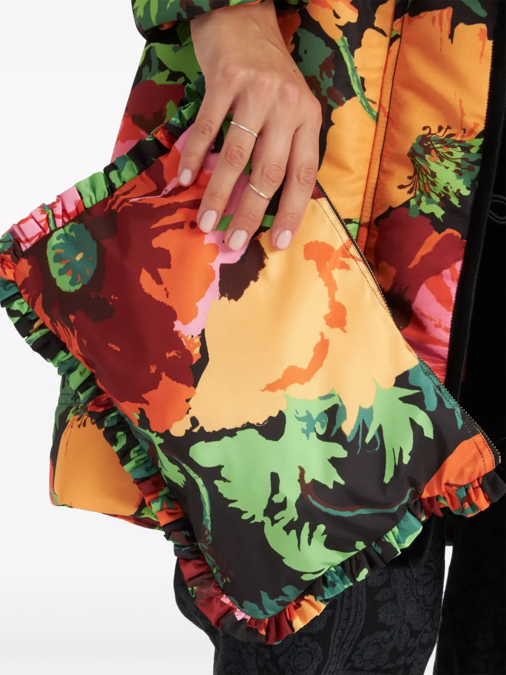 La DoubleJfloral-print zipped clutch bag
