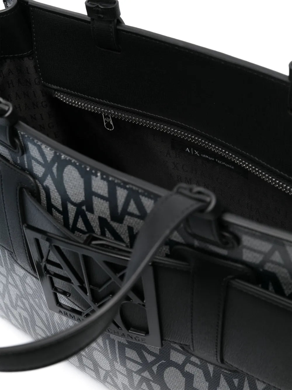 Armani Exchangelogo-print zip-fastening tote bag