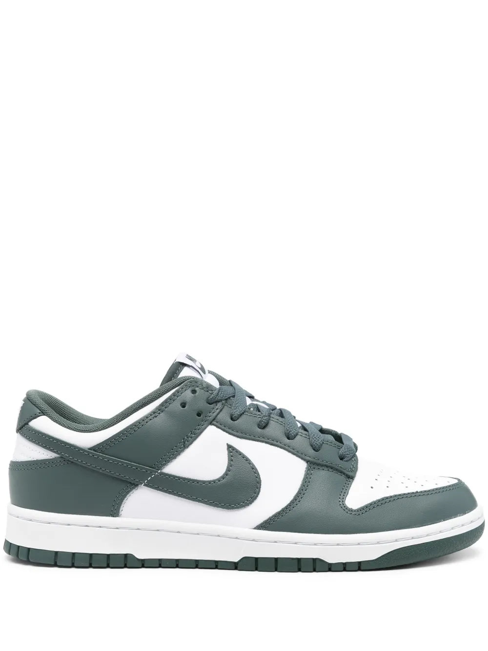 Dunk Low Retro Sneakers