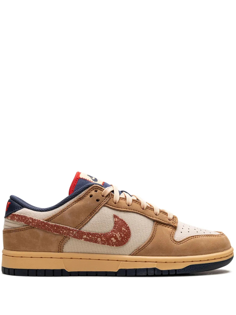 Dunk Low Wheat/Sanddrift Sneakers