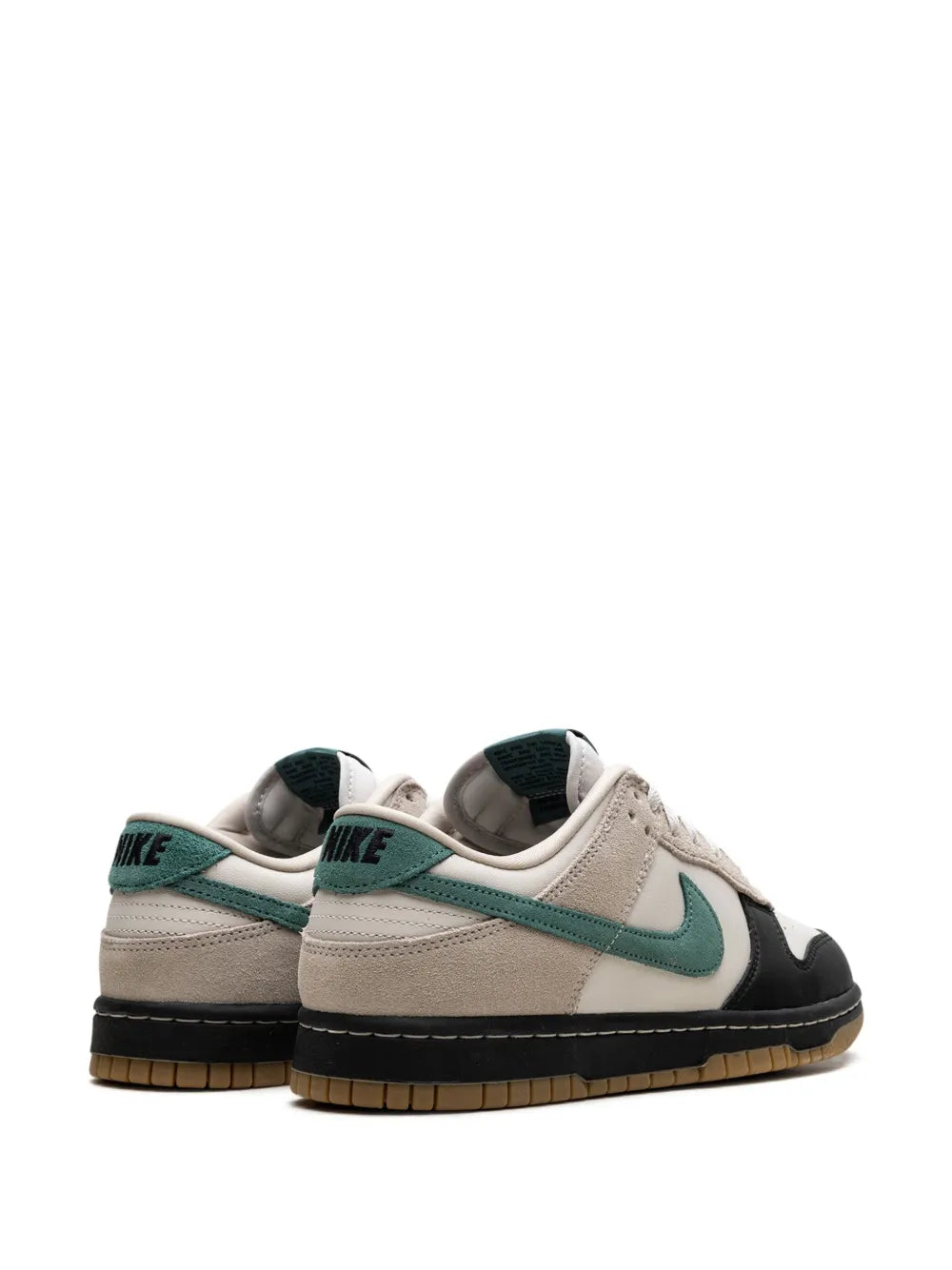 Dunk Low Sneakers