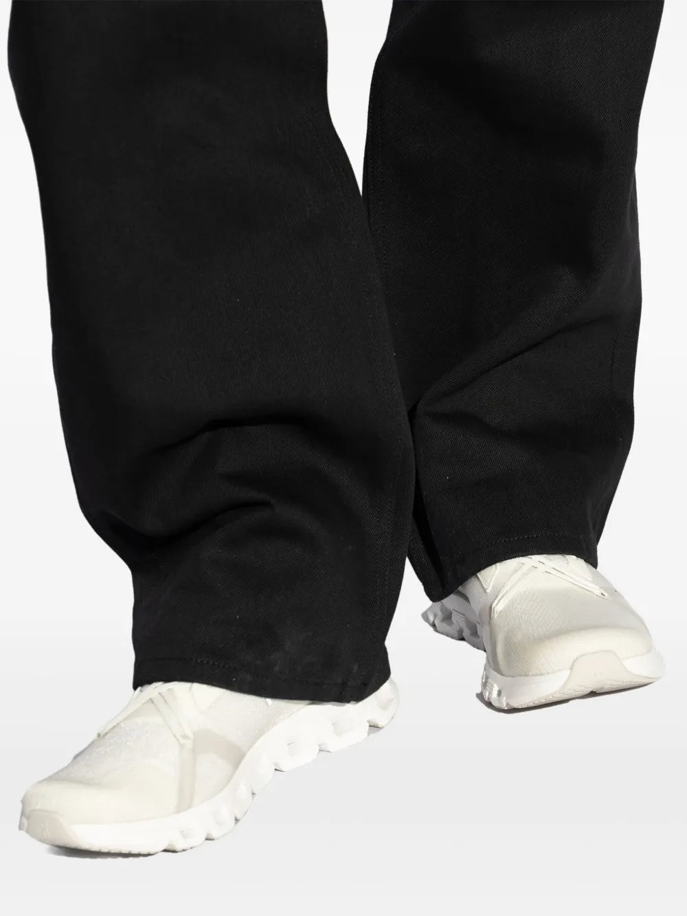 On Running Cloud X 4 Trainers
