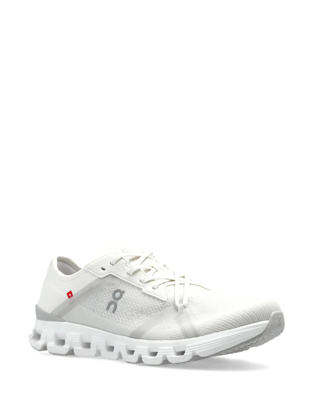 On Running Cloud X 4 Trainers