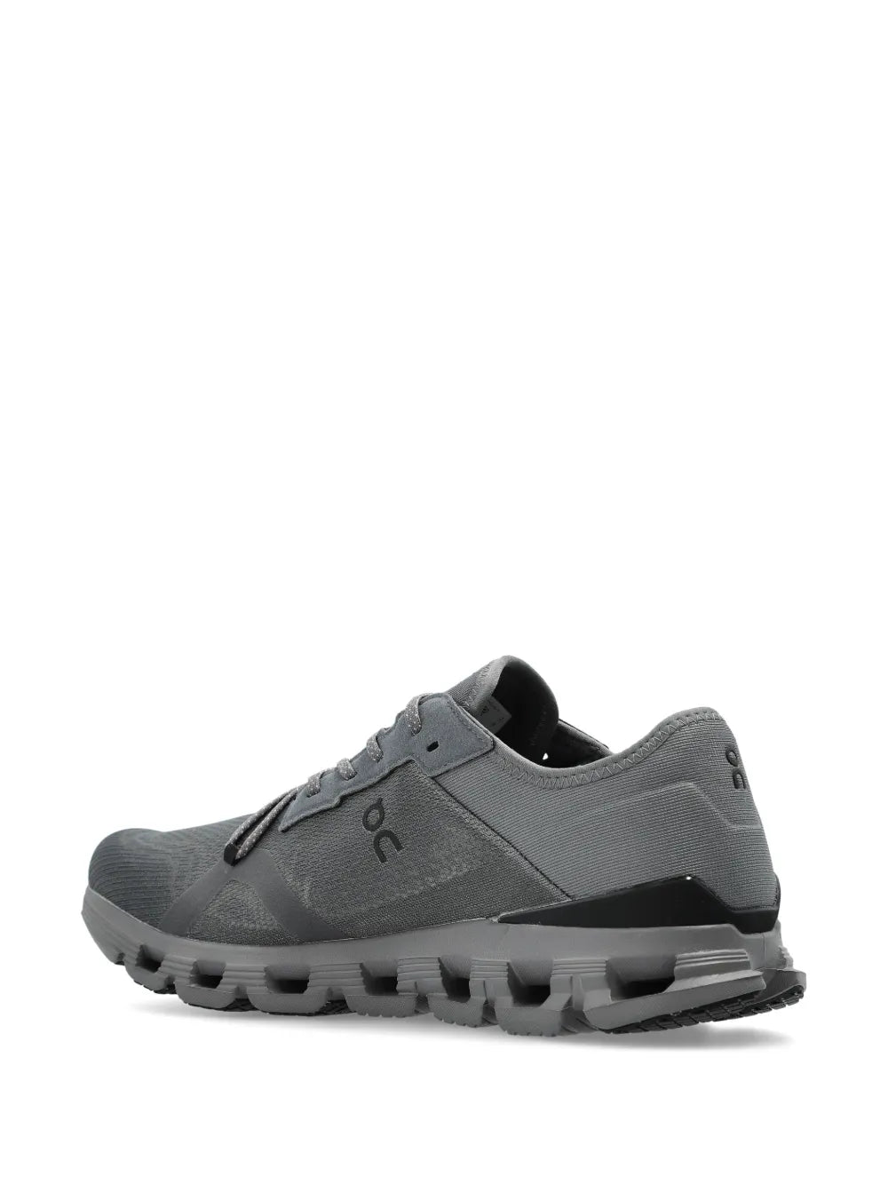 On Running Cloud X 4 Trainers