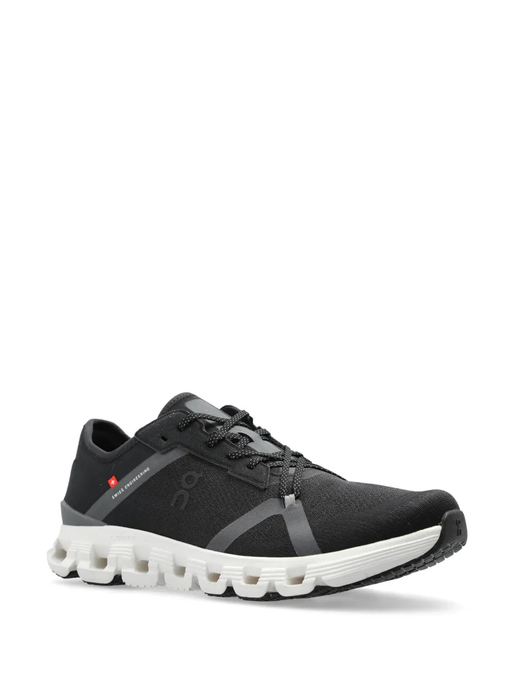 On Running Cloud X 4 Trainers
