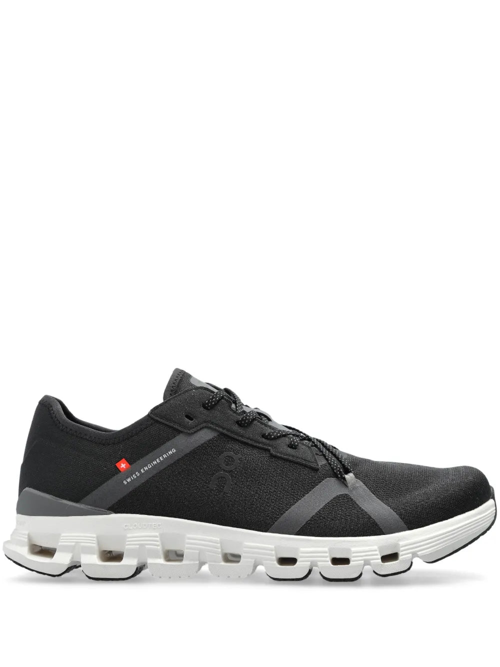 On Running Cloud X 4 Trainers