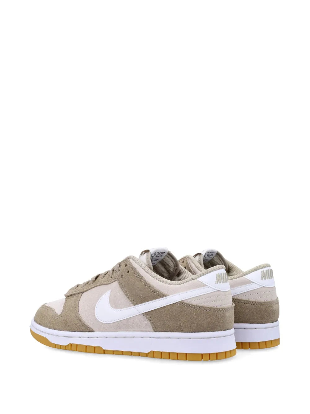 Dunk Low Sneakers