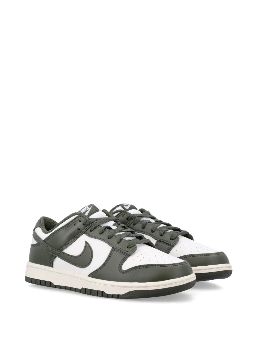Dunk Low Retro Sneakers