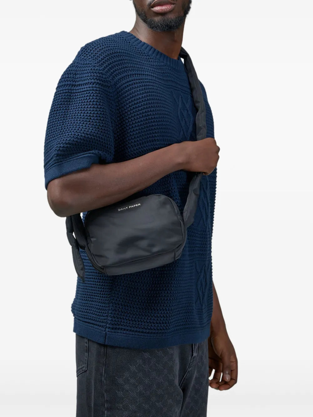 Daily Paperlogo-lettering shoulder bag