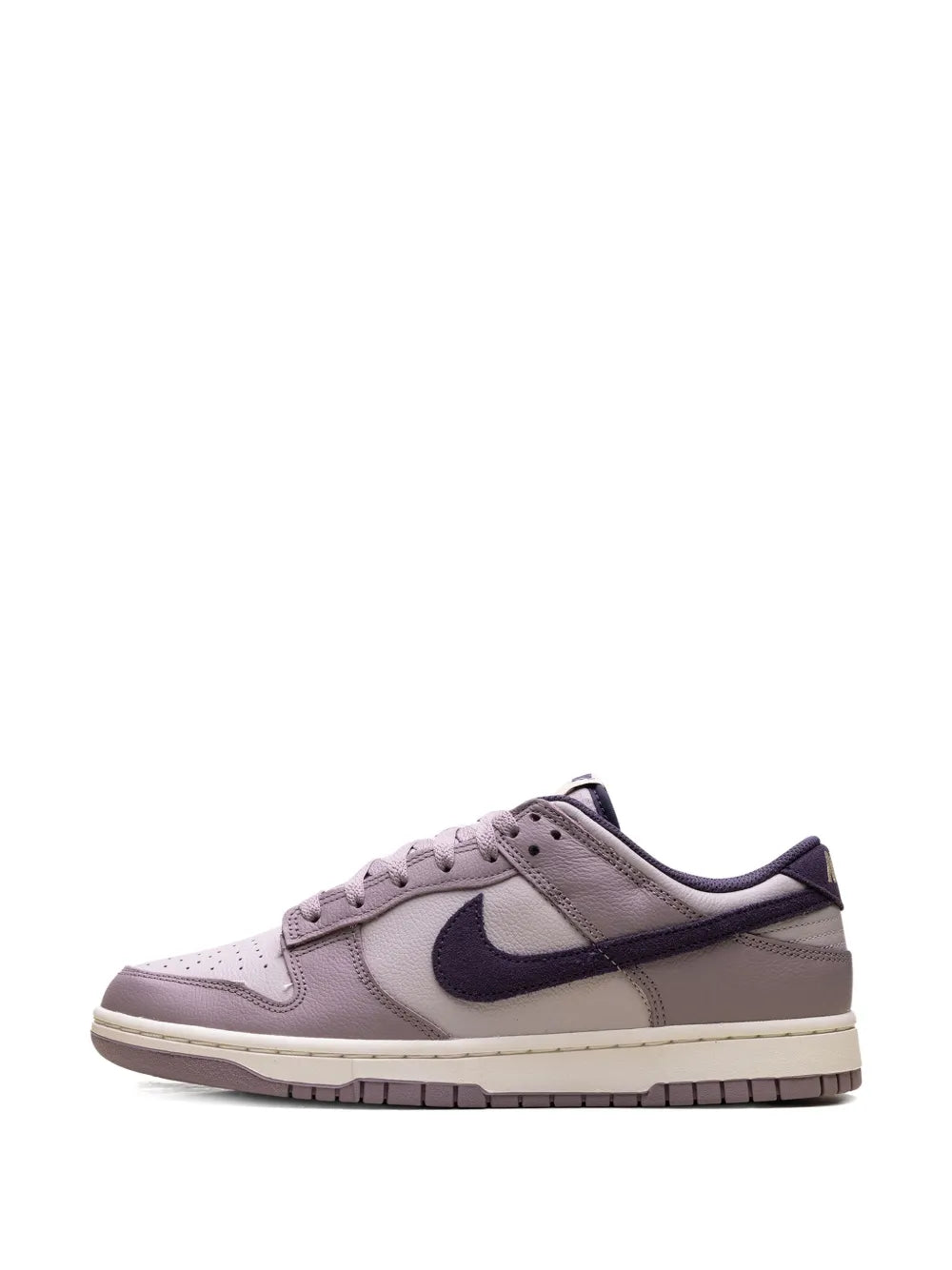 Dunk Low Se Light Violet Ore Sneakers