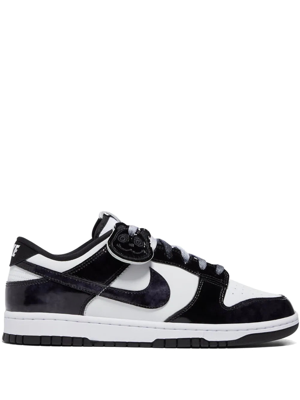 Dunk Low Se Panda Sneakers