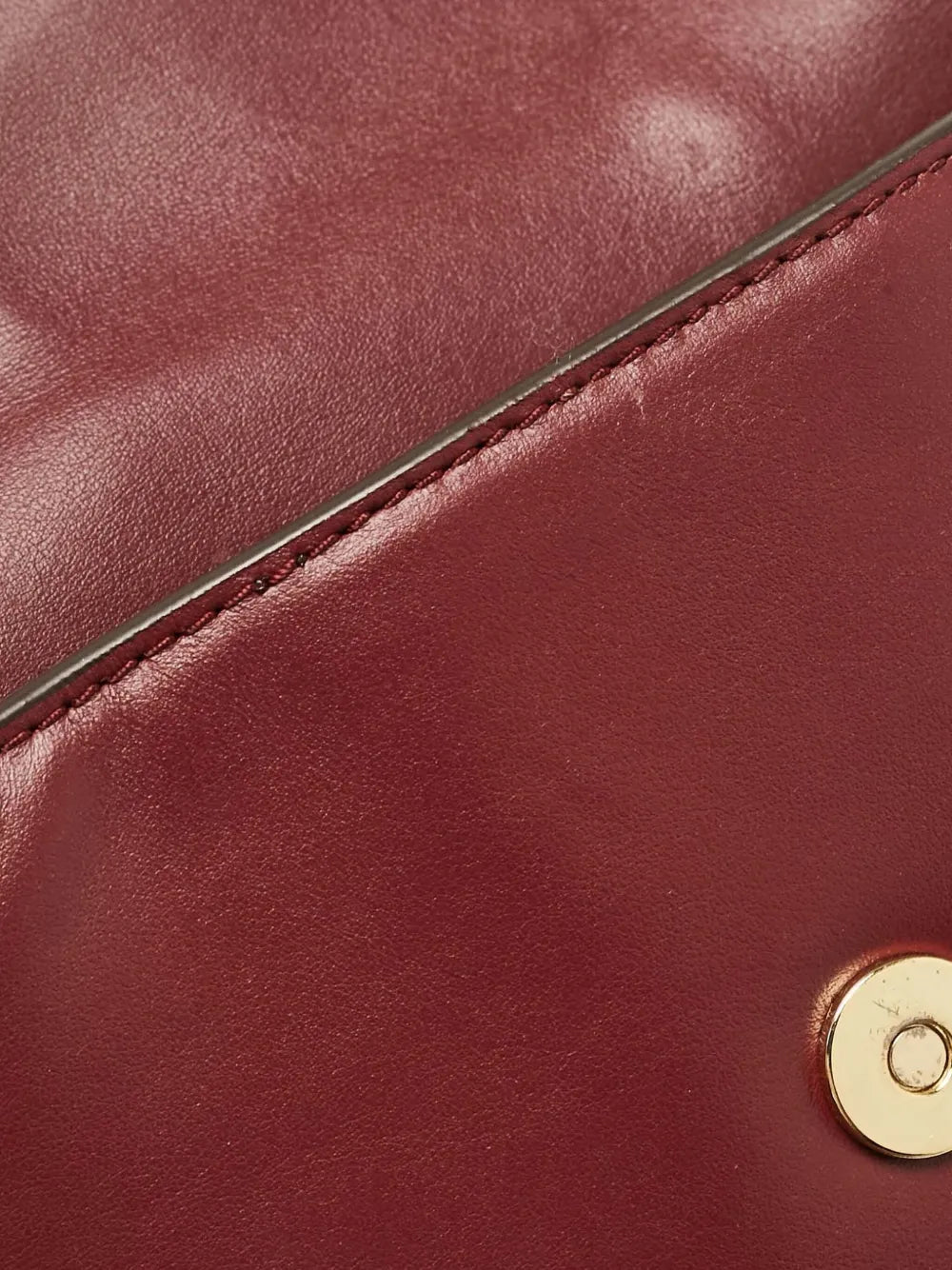 Pre-OwnedMichael Korspre-owned suede cross body bag