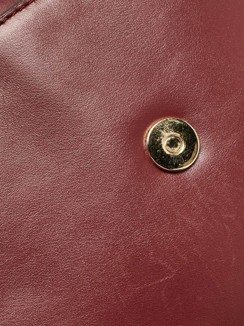 Pre-OwnedMichael Korspre-owned suede cross body bag