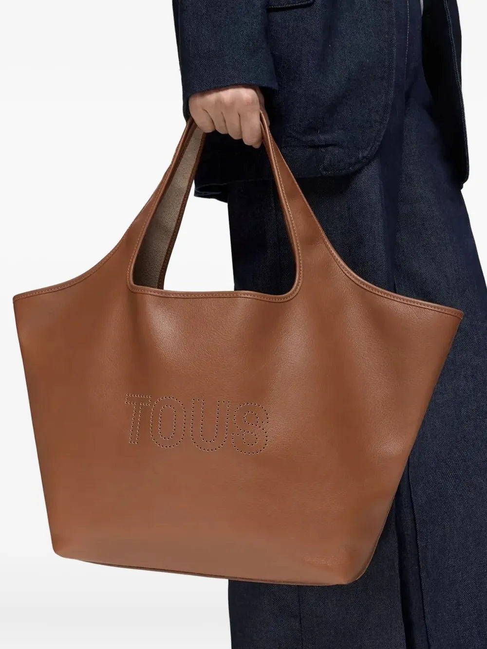 TOUSlarge Lirio logo-detail tote bag