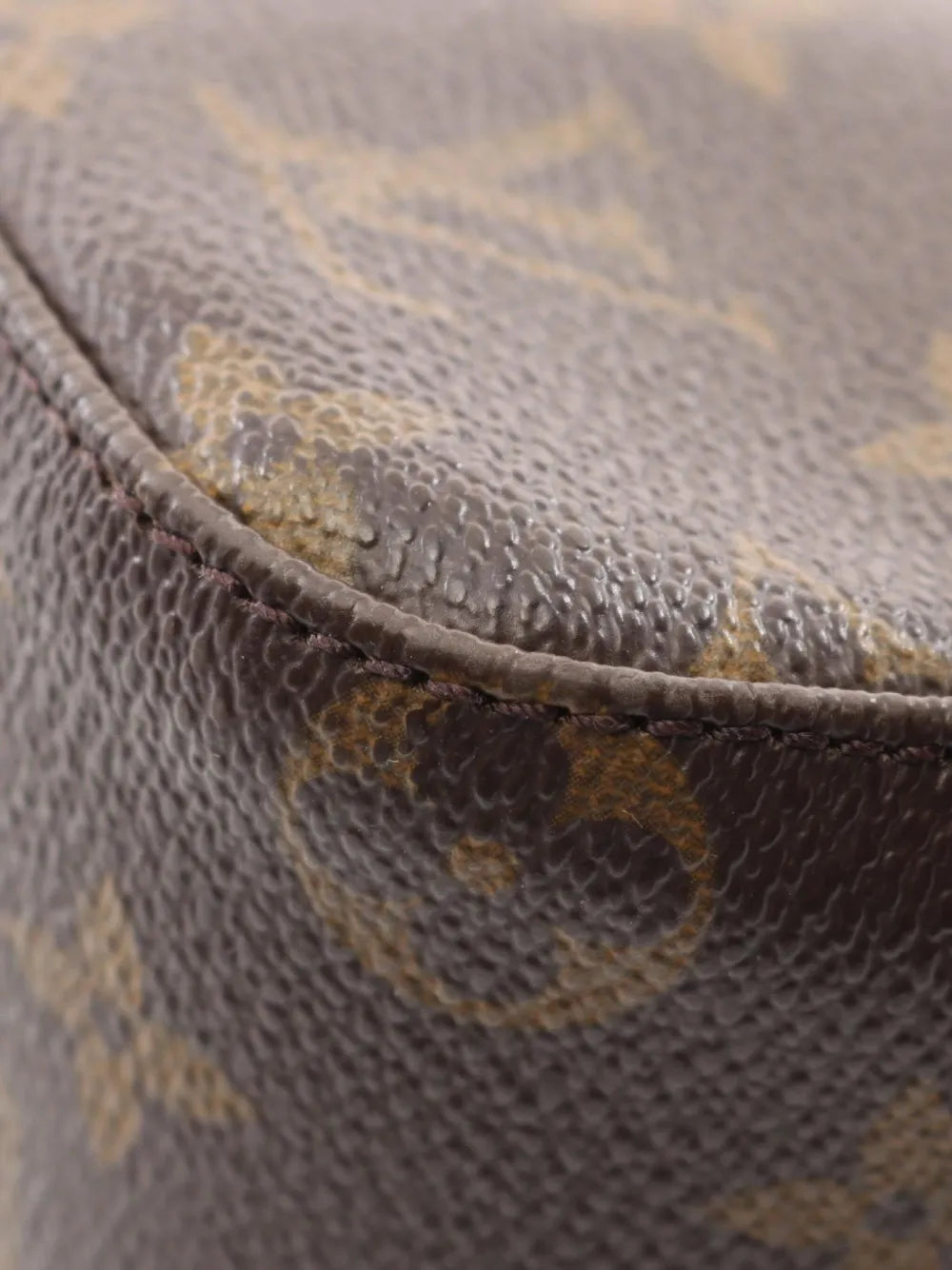 Pre-OwnedLouis Vuitton Pre-Owned2001 Looping MM monogram shoulder bag