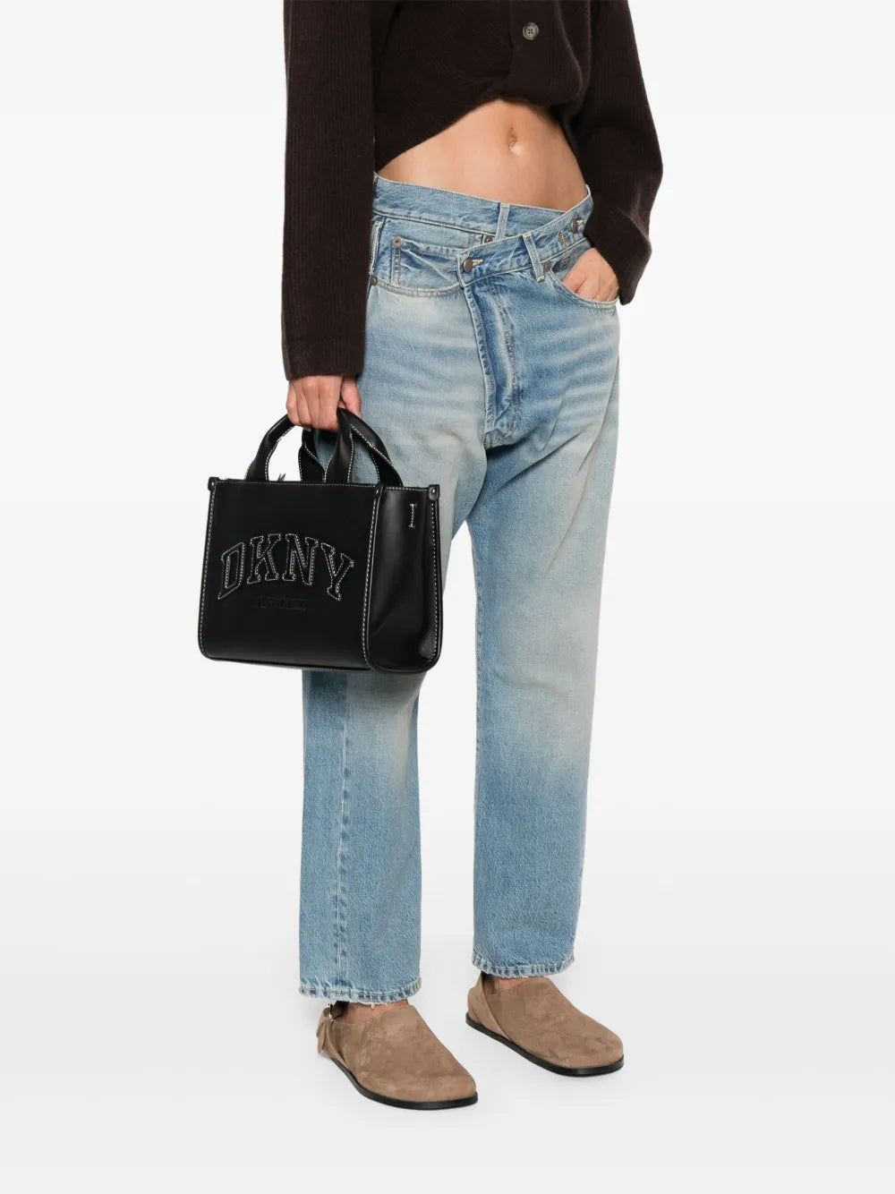 DKNYlogo-embroidered tote bag