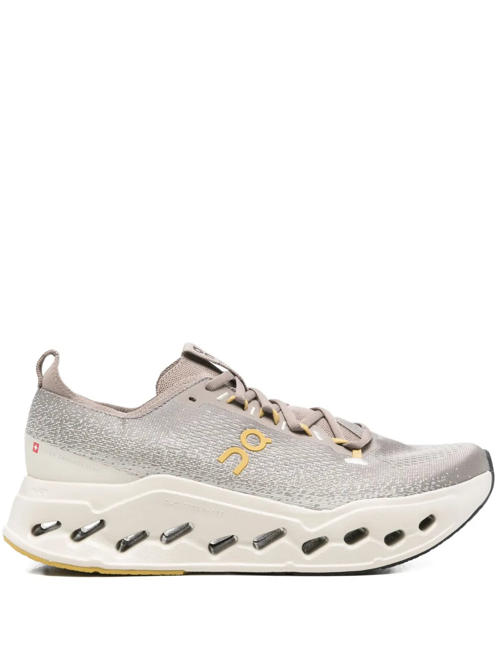 On Running Cloud Surfermax Sneakers