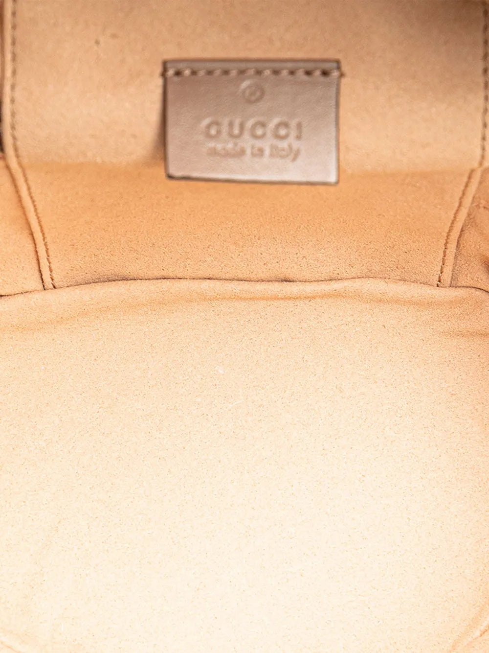 Pre-OwnedGucci Pre-Owned2016-2025 GG Marmont Round Matelasse Leather backpack