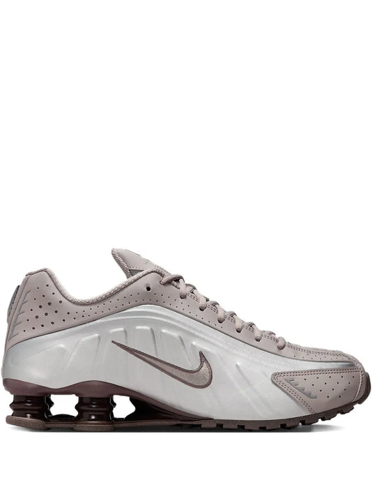Nike Shox R4 Cave Stone Sneakers