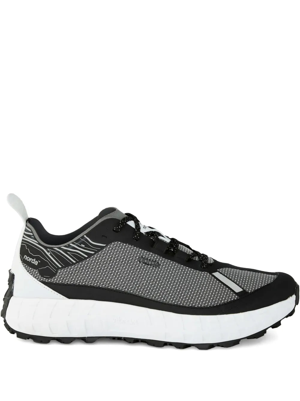 Norda 001 Black Sneakers