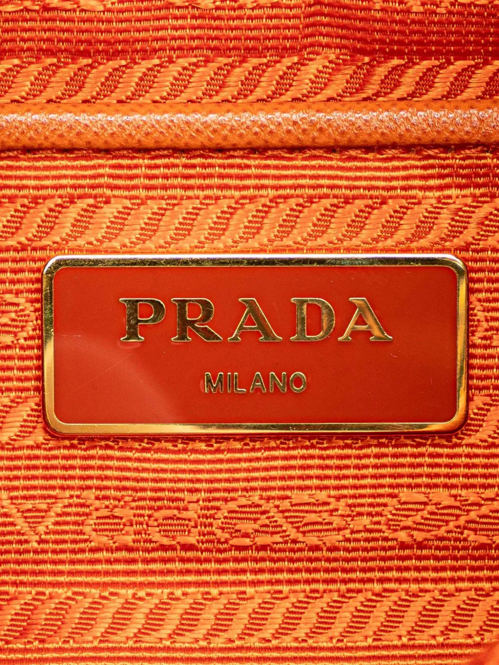 Pre-OwnedPrada Pre-Owned2013-2025 Saffiano Trimmed Tessuto Zip Top crossbody bag