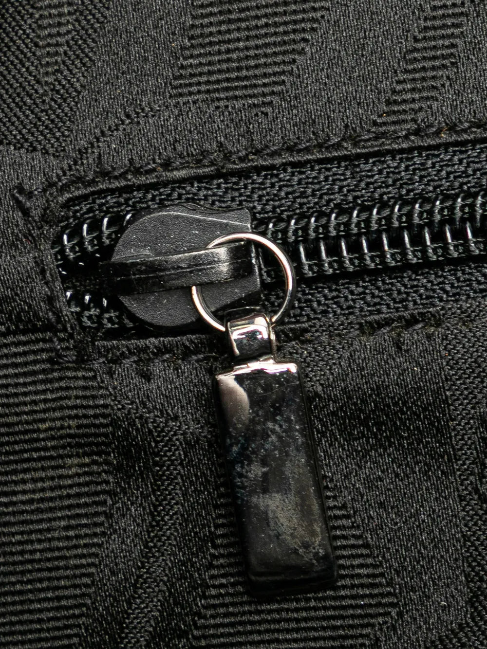 Pre-OwnedFerragamo Pre-Owned2010-2025 Nylon Grosgrain Vara Chain tote bag