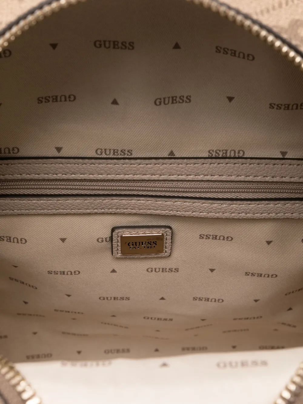 GUESS USAlogo-print striped backpack