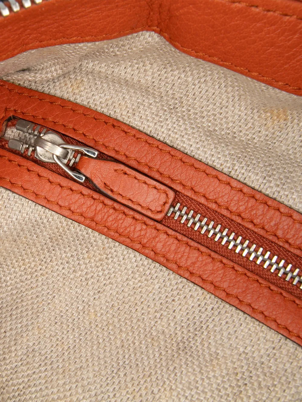 Pre-OwnedGucci Pre-Owned2016-2025 Large Pebbled Calfskin Icon Bit satchel