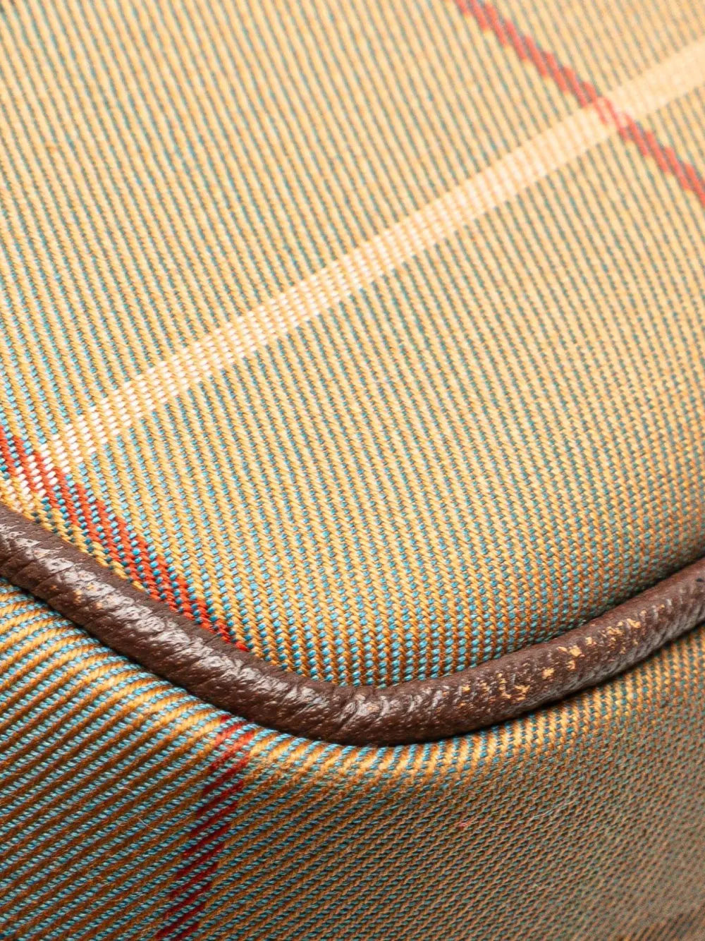 Pre-OwnedBurberry Pre-Owned20th Century Vintage Check Canvas crossbody bag