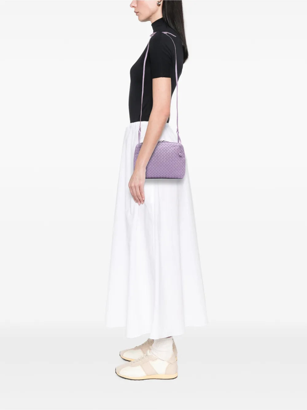 Pre-OwnedBottega Veneta Pre-Owned2012-2025 Medium Nappa Intrecciato Nodini crossbody bag