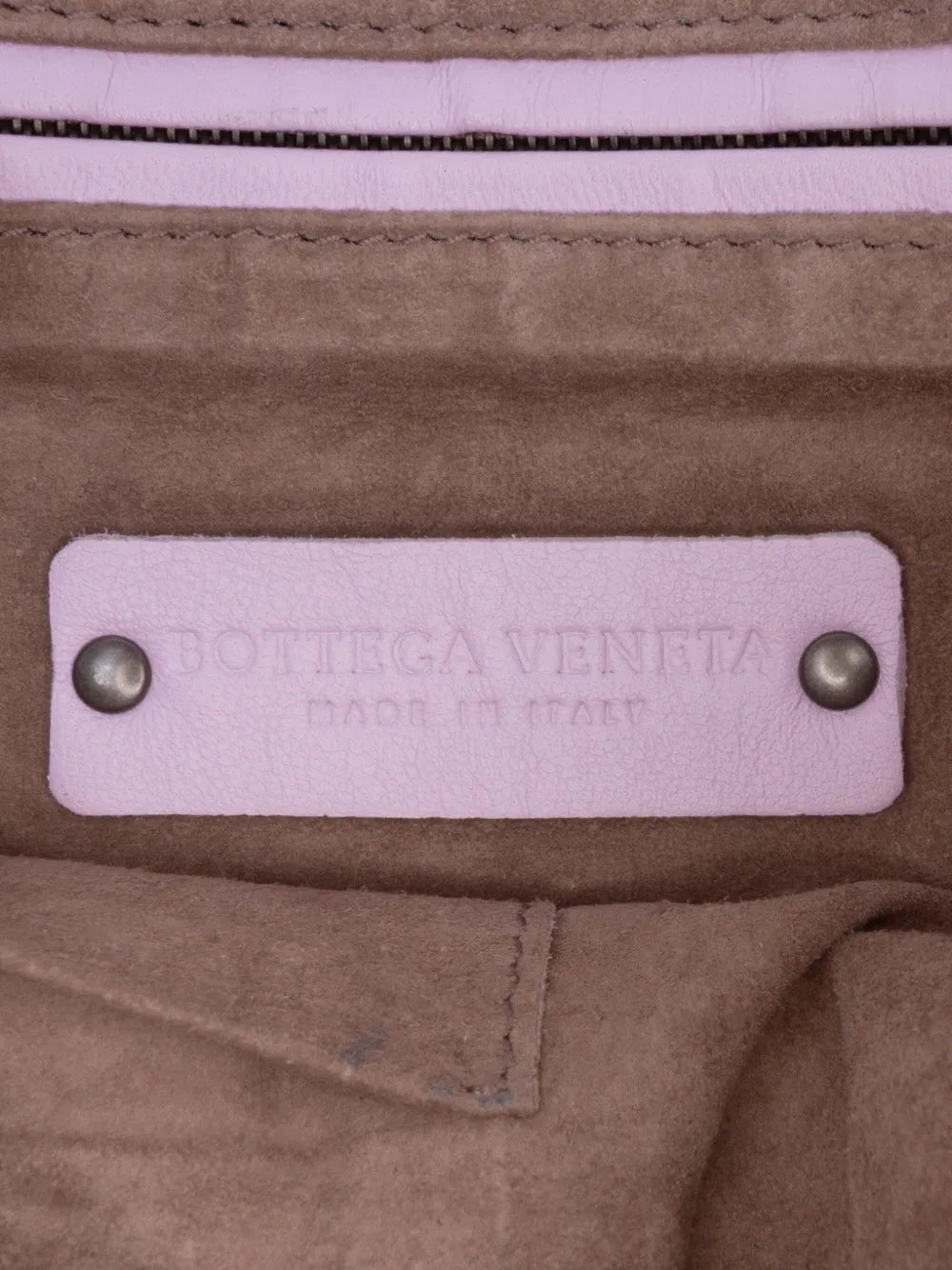 Pre-OwnedBottega Veneta Pre-Owned2012-2025 Medium Nappa Intrecciato Nodini crossbody bag